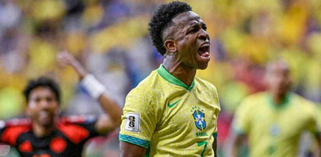 开云体育下载-维尼修斯造点+世界波 巴西2比1险胜哥伦比亚！