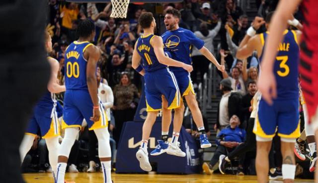 开云体育-一攻一防决定胜利 迪文琴佐替代佩顿成勇士新拼图