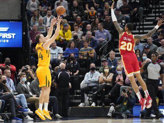 1640422923824037372.jpg AP21314116605208-1-e1640030761424.jpg