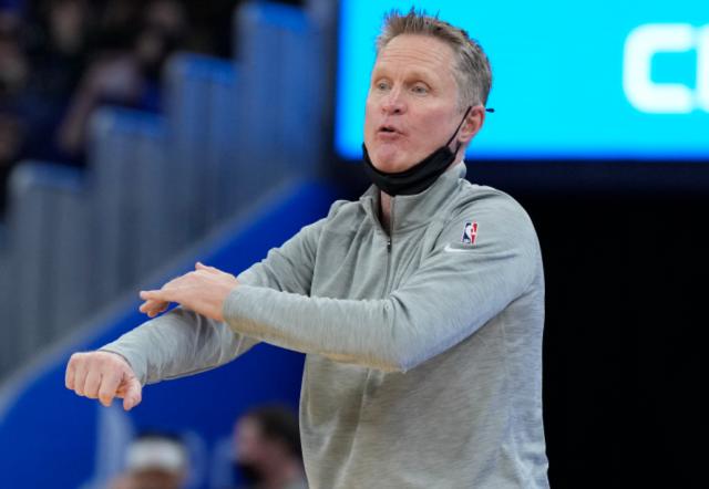 开云体育下载-连年圣诞客场征战 科尔与格林对赛程安排颇有怨言